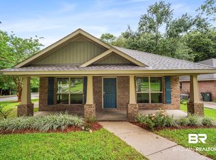 501 Charing Cross St, Fairhope, AL 36532