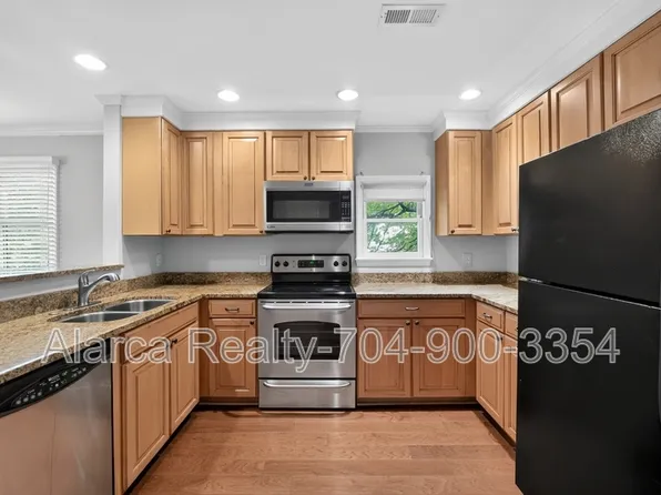 333 Circle Ave APT R, Charlotte, NC 28207
