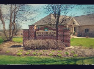 21242 S Wooded Cove Dr, Elwood, IL 60421