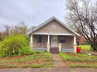 917 E Washington St, Pittsburg, KS 66762