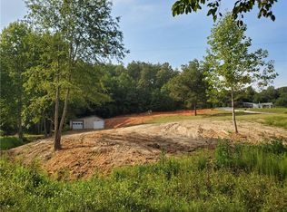 720 Baileys Mountain Dr, Westminster, SC 29693