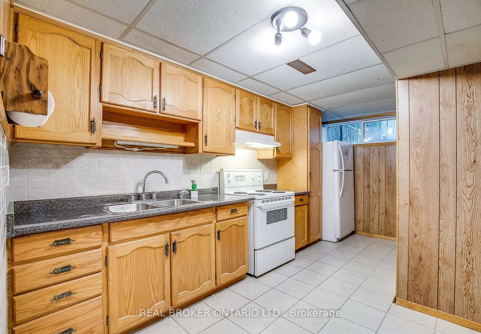2 bed, $1,900 — Photo 4