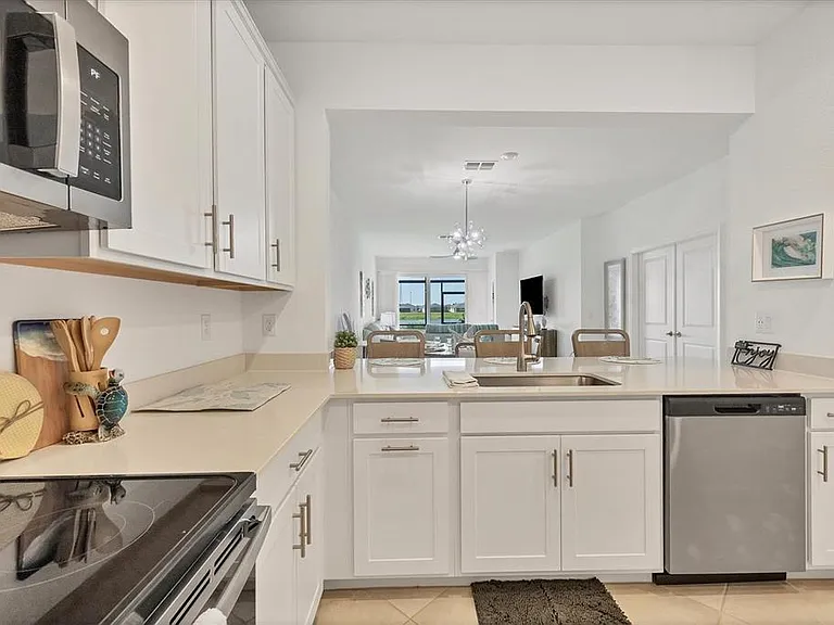 8757 Saint Kitts Cir — Photo 15