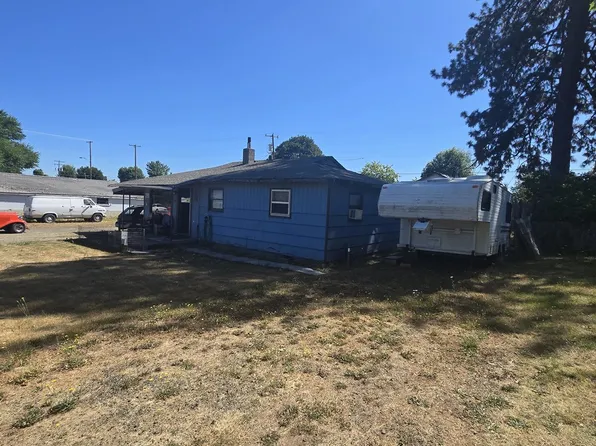 (undisclosed Address), Winston, OR 97496