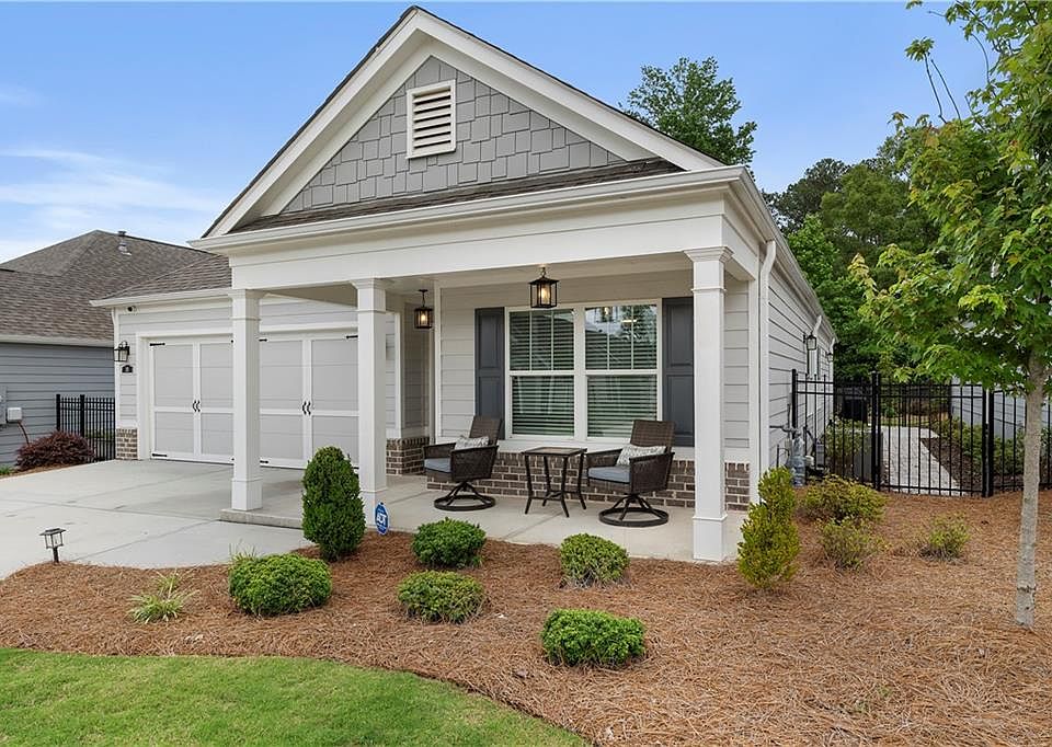 1st image of 35 Pinewood Ct