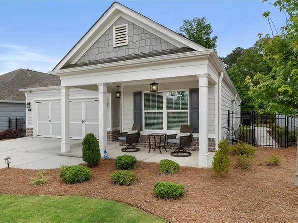 35 Pinewood Ct, Hiram, GA 30141