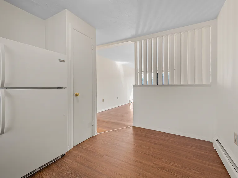 157 School St #6 — Photo 3