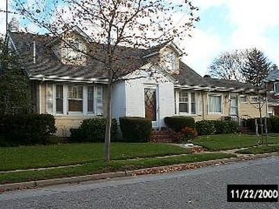 1 E Maujer St, Valley Stream, NY, 11580