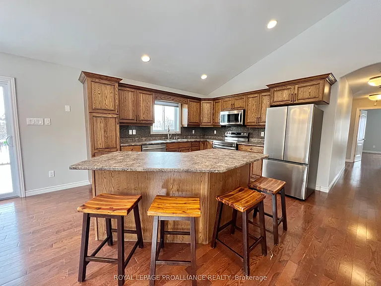500 Boulton Rd — Photo 9