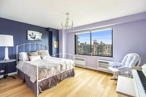 Sold by Douglas Elliman | media 8