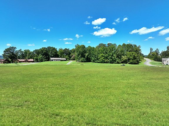 3rd image of 3335 Spring Harbor Dr