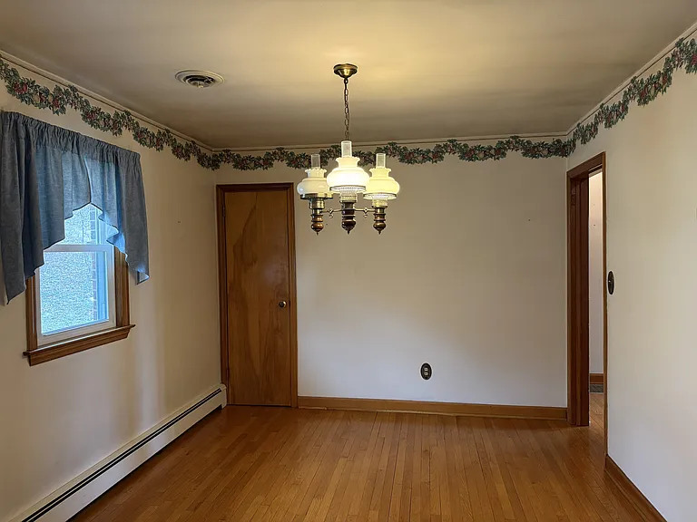 3900 S Main St — Photo 15