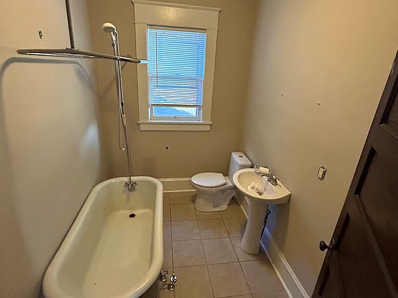 2nd image of 1802 Westover Ave SW #2