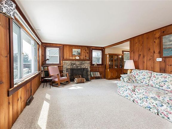 5th image of 151 Sea Breeze Ave