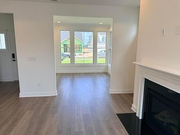 5th image of 3241 Natal Ln