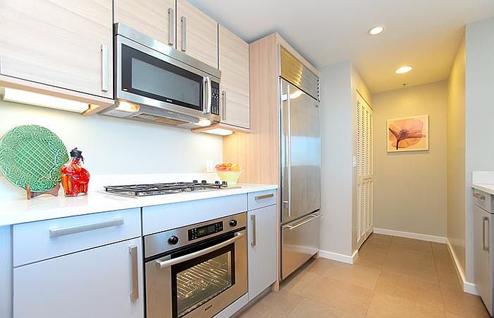 1st image of 555 4th St Unit 909