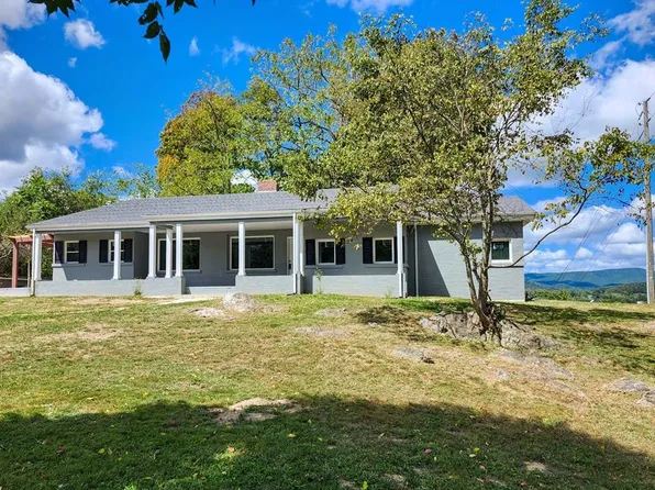 949 Severt St, Marion, VA 24354