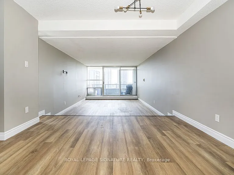 4091 Sheppard Ave E #2007 — Photo 4