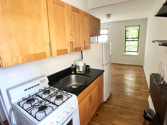 Rented by MOTION New York | media 11