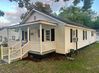 205 Oak St, Williamston, NC 27892