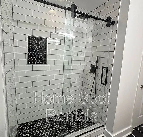 925 Garrett St SE #318 — Photo 11