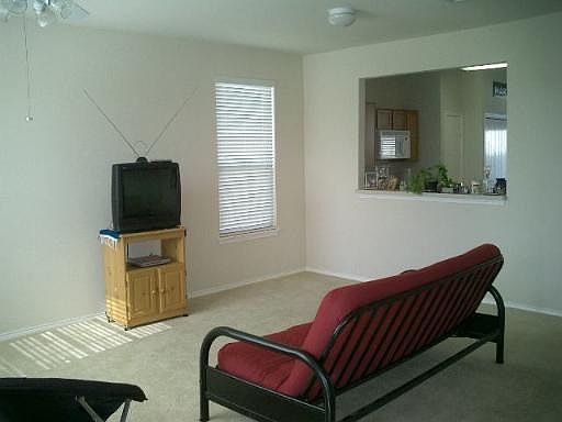 4th image of 165 Michelson Ln #B