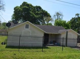 809 Ringold St, Houston, TX 77088