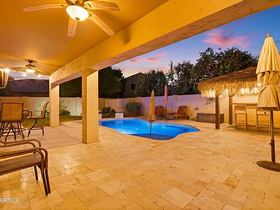 4th image of 702 W SAN PEDRO Street