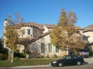 10027 E Taron Dr, Elk Grove, CA 95757
