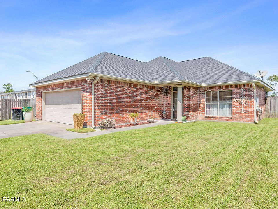 1st image of 301 Westpointe Cir