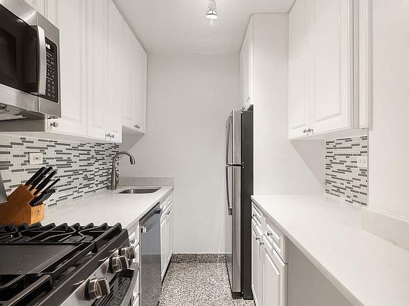 4th image of 420 E 64th St APT E5j