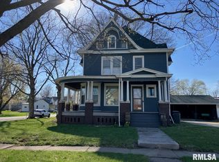 204 W Clinton Ave, Monmouth, IL 61462