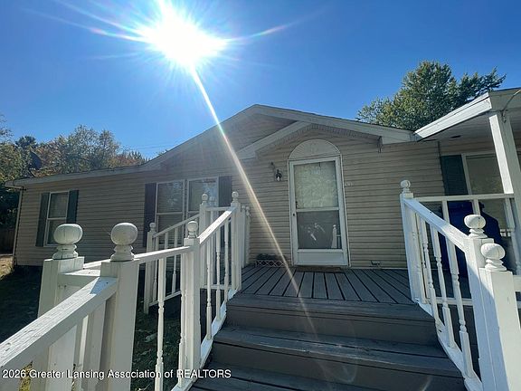 2nd image of 18205 W Peet Rd