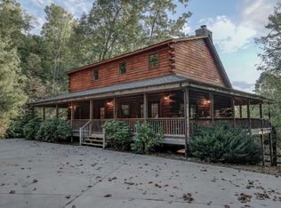 1046 Smoky Cove Rd, Whittier, NC 28789