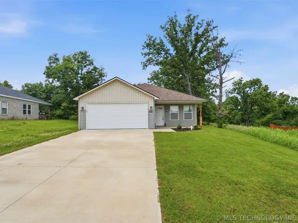896 S Snyder Springs Loop, Watts, OK 74964