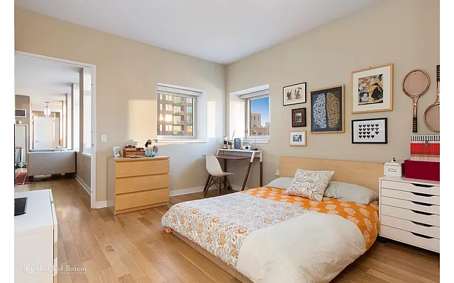 Rented by Douglas Elliman | media 19