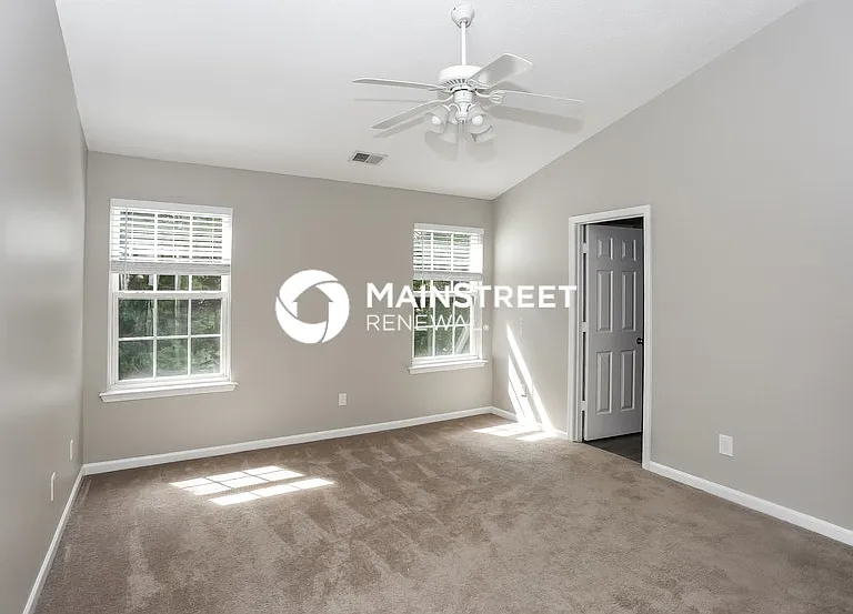 1325 Crestfield Dr — Photo 9