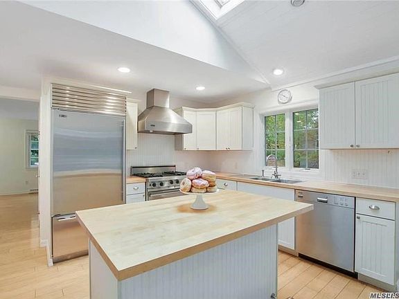 3rd image of 1155 Marlene Ln