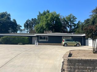 160 E Prosperity Ave, Tulare, CA 93274