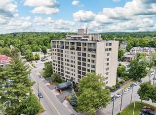 55 River Rd APT 2B, Manchester, NH 03104