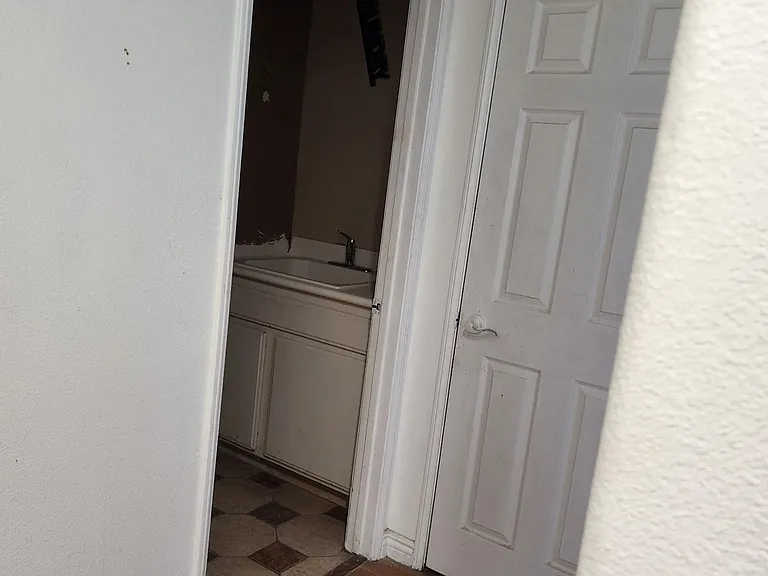 15668 Deep Canyon Ln — Photo 2