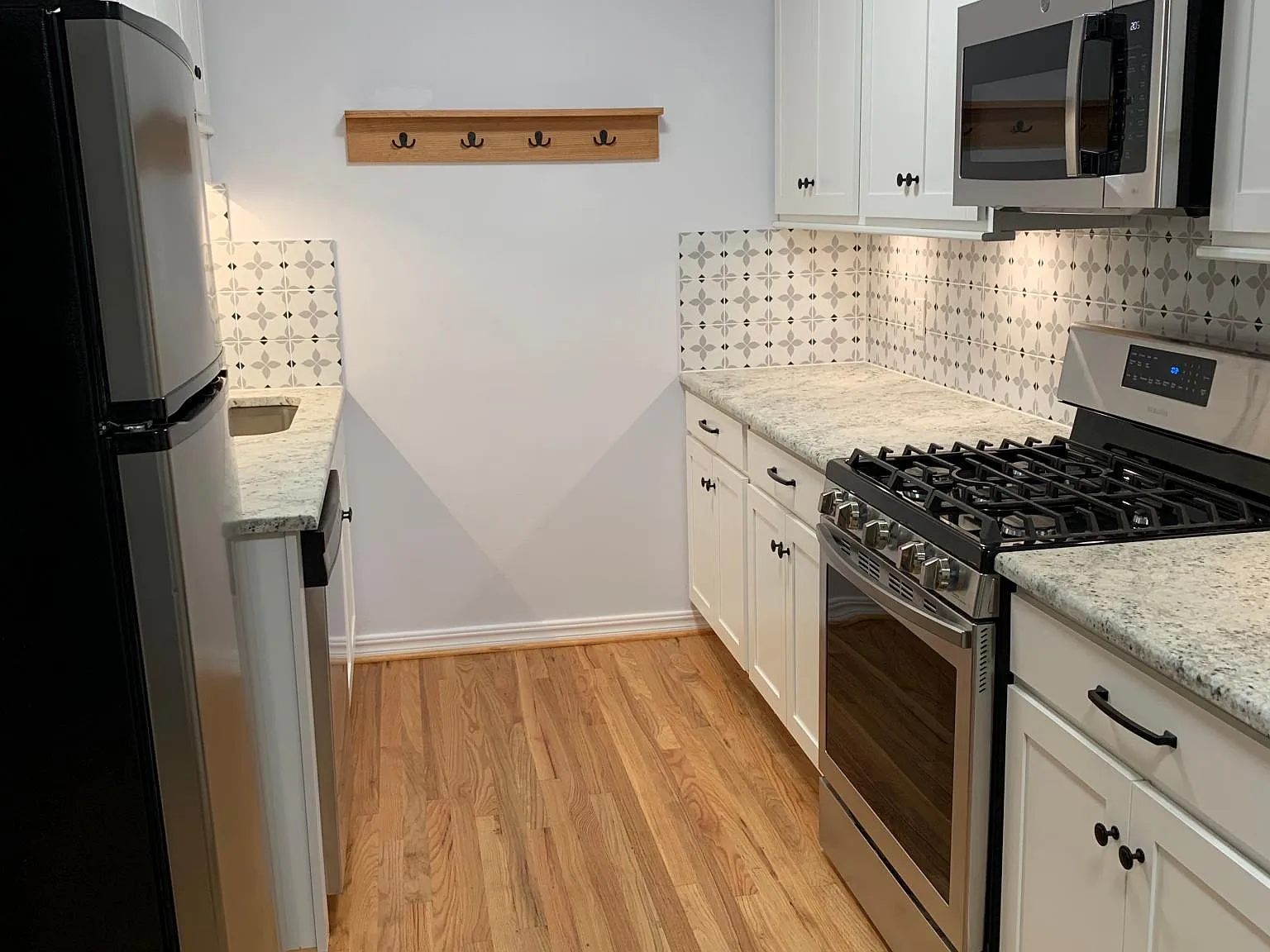 3 bed, 1326 sqft, $1,400 — Photo 4