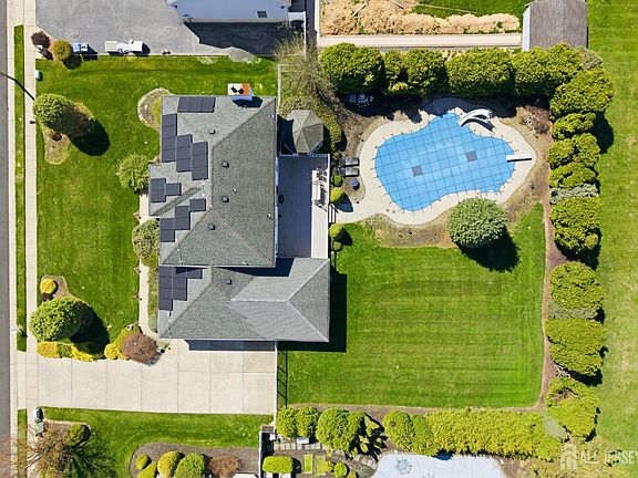 3rd image of 4 Allison Ct