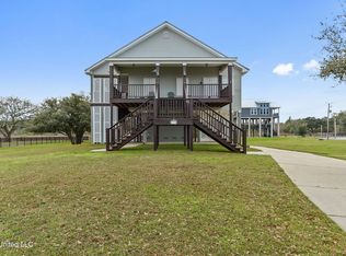 1478 N Beach Blvd, Bay Saint Louis, MS 39520