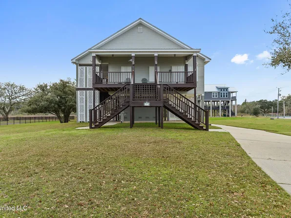 1478 N Beach Blvd, Bay Saint Louis, MS 39520