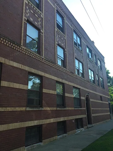 2149 W Walton St #1 Photo 1