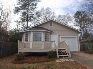 906 4th St, Stone Mountain, GA 30083