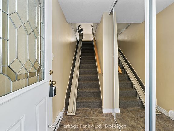 4th image of 97 Dundas St #4