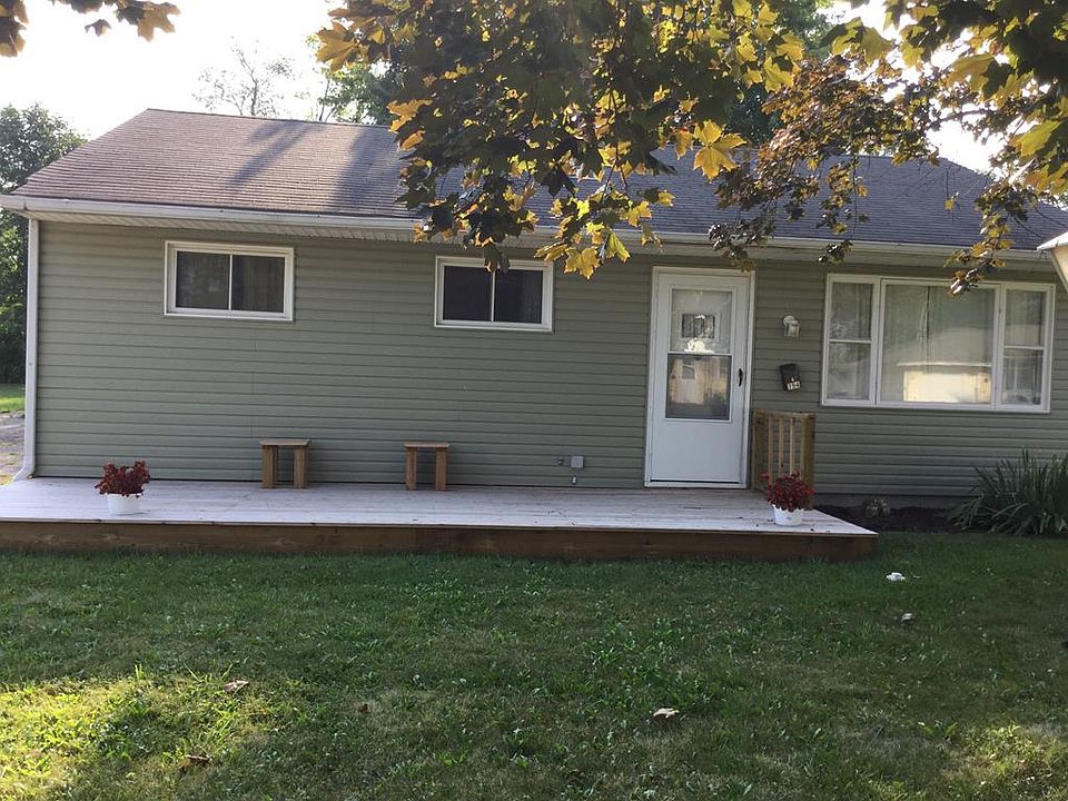 1st image of 754 Blaine Ave