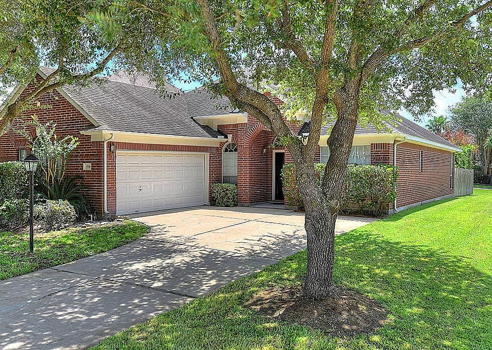 1st image of 3510 Shadowfern Dr